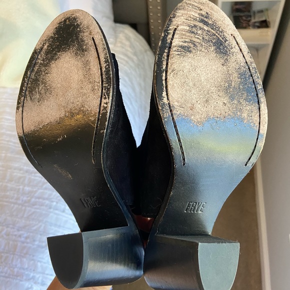 Frye Courtney Sling Back Block Heel Sandal - Picture 3 of 8